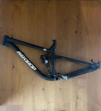 Airdrop, Edit V4 Luxe 2021 Frameset