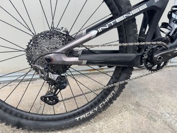 Tweedehands Intense PRIMER 29 PRO 2023 2023 Mountainbike — afbeelding 3 van 7