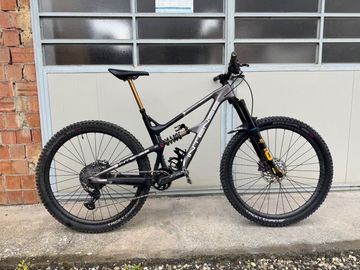 Tweedehands Intense PRIMER 29 PRO 2023 2023 Mountainbike — afbeelding 1 van 7