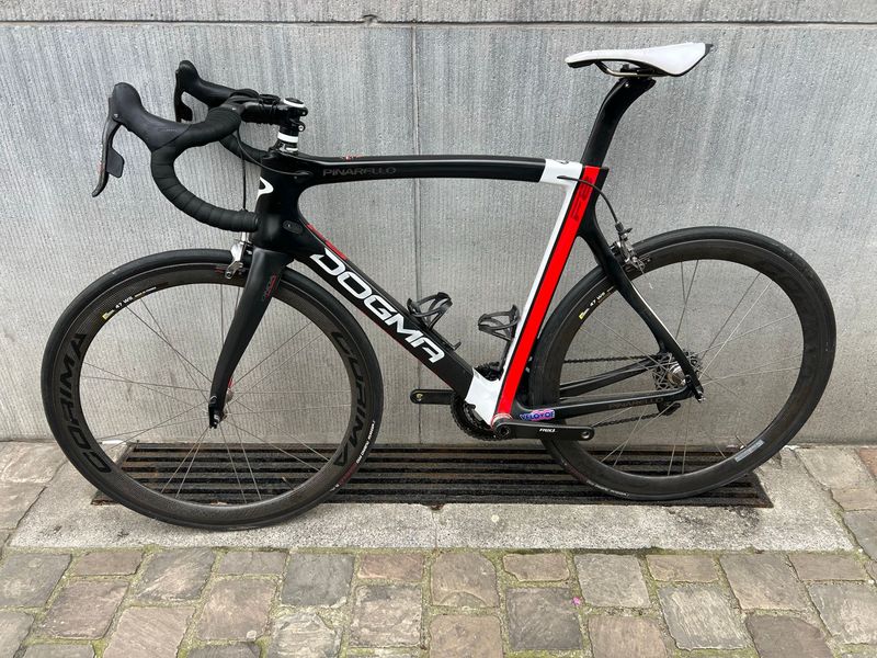 Gebrauchtes Pinarello Dogma SRAM Red 2016 Road & Gravel, Schwarz — Bild 2 von 9