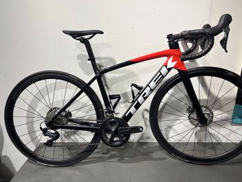 Used Trek Émonda SL 6 Disc Pro 2021 2021 Road & Gravel, Black — image 10 of 10
