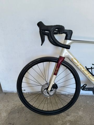 Orbea ORCA M35i 2025 2025 Road & Gravel usato, Bianco — immagine 4 di 5