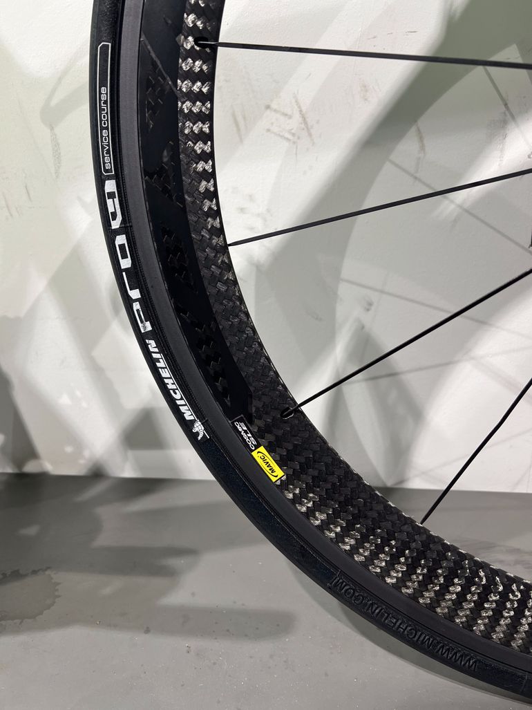 Used Merida Scultura CF 907 2014 2014 Road & Gravel, Verde — image 9 of 20