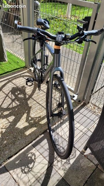 Used Scott Metrix 10 2022 Road & Gravel, Light Gray — image 3 of 9