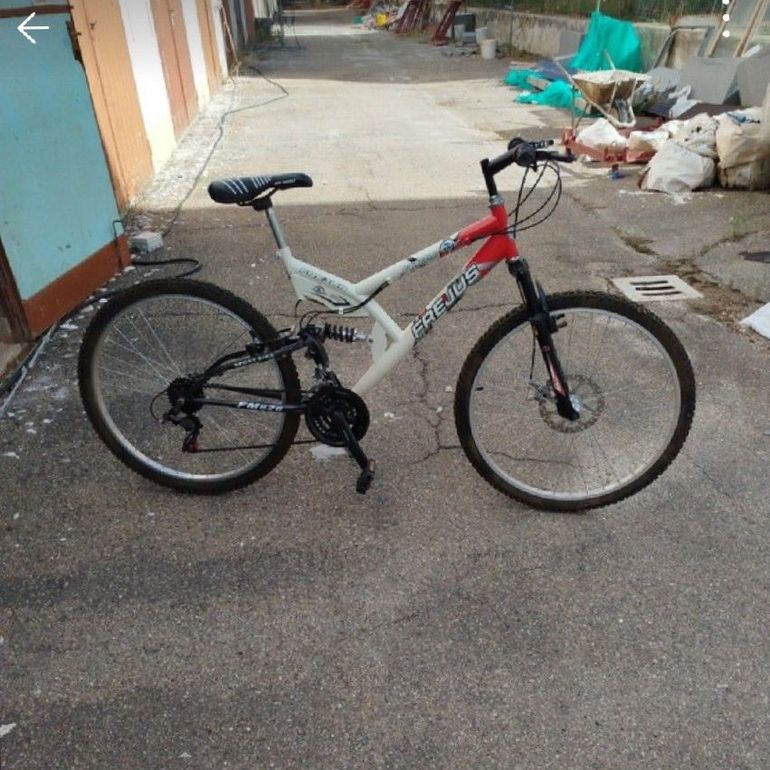 Used Frejus Frejus Custom Urban, White — image 1 of 7