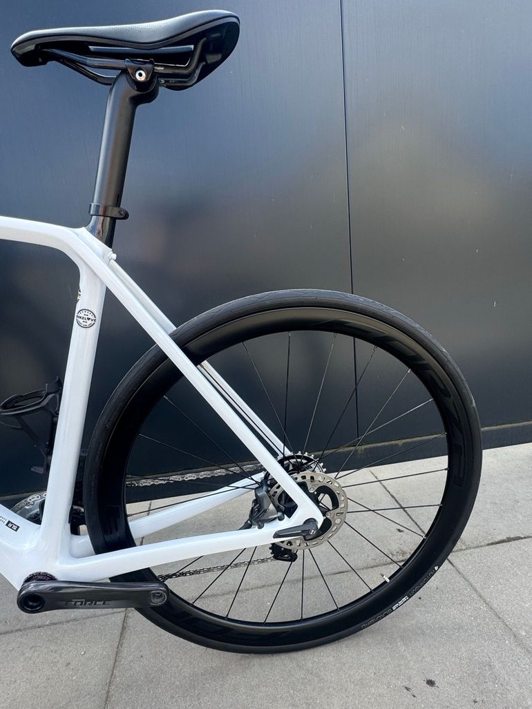 Used Trek Émonda SL 7 AXS 2023 2023 Road & Gravel — image 20 of 24