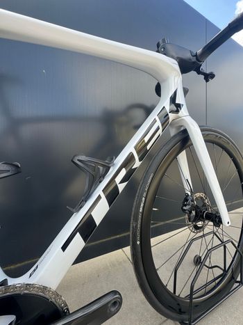 Used Trek Émonda SL 7 AXS 2023 2023 Road & Gravel — image 9 of 24