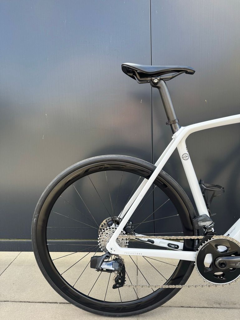 Used Trek Émonda SL 7 AXS 2023 2023 Road & Gravel — image 4 of 24