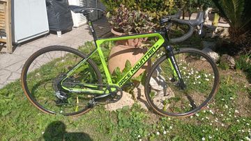 Used RACE MOUNTAIN Custom SRAM Rival 2022 Road & Gravel, Green — image 1 of 3