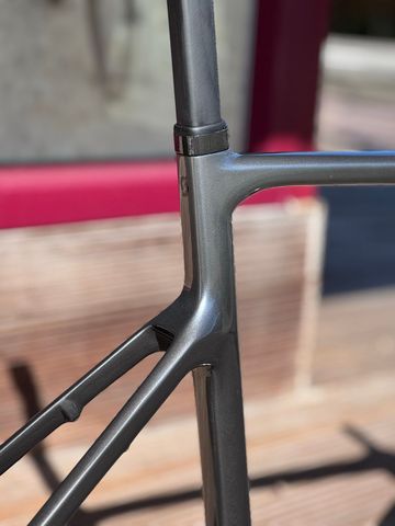 Scott Addict Frameset 2026 Road & Gravel usato, Grigio chiaro — immagine 3 di 5