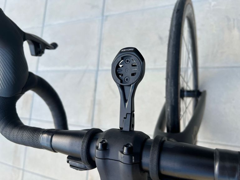 Used Scott Addict 10 2022 2022 Road & Gravel, Schwarz — image 7 of 15