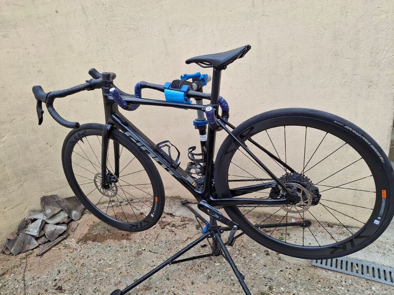 Used Giant TCR Advanced Pro 1 AXS 2025 2025 Road & Gravel, Schwarz — image 2 of 8