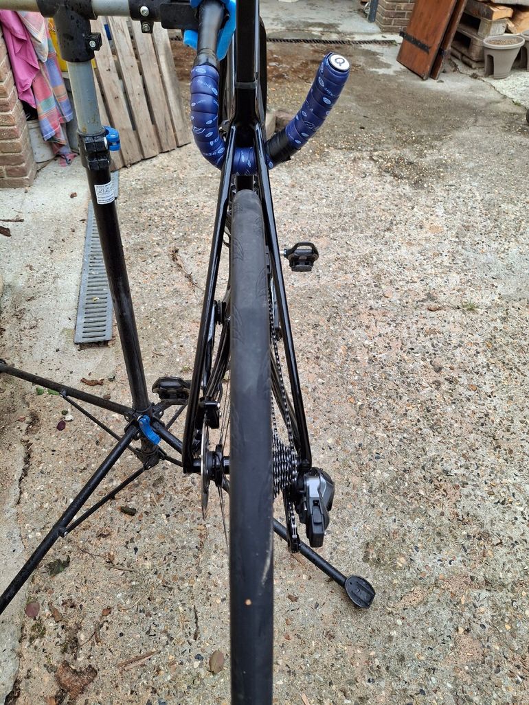 Used Giant TCR Advanced Pro 1 AXS 2025 2025 Road & Gravel, Schwarz — image 6 of 8