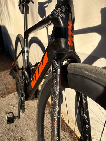 Gebrauchtes KTM Revelator Shimano 105 Di2 2025 Road & Gravel, Schwarz — Bild 3 von 7