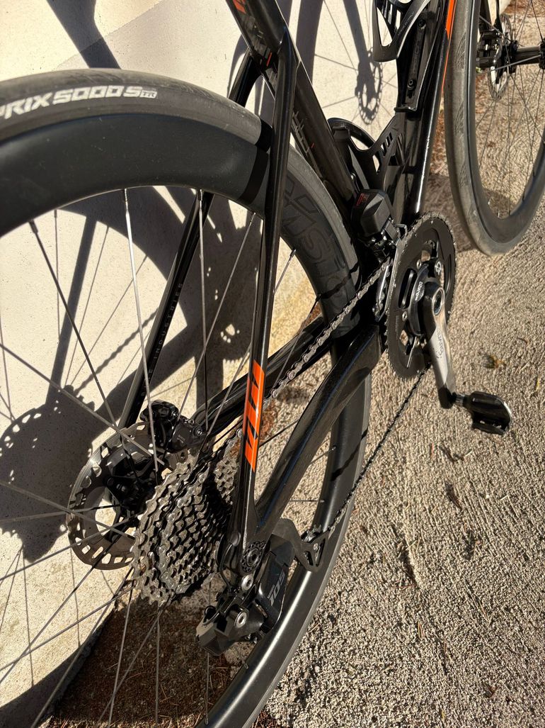 Gebrauchtes KTM Revelator Shimano 105 Di2 2025 Road & Gravel, Schwarz — Bild 2 von 7