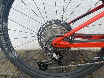 Orbea OIZ M10 2021 2021 Mountainbike usato, Rosso — immagine 7 di 9