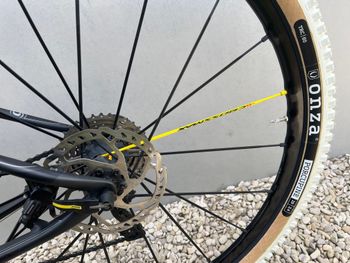 Used Cannondale F-si Shimano Deore XT 2015 Mountainbike, Negro — image 4 of 9