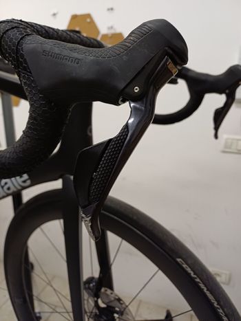 Used Cannondale SuperSix EVO Hi-MOD Disc Ultegra Di2 2021 2021 Road & Gravel, Black — image 7 of 12