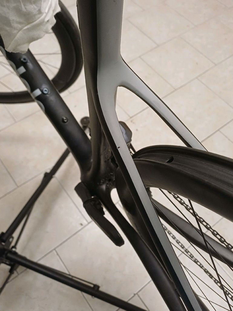 Used Cannondale SuperSix EVO Hi-MOD Disc Ultegra Di2 2021 2021 Road & Gravel, Black — image 17 of 20
