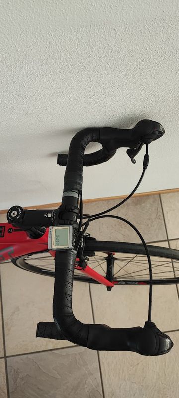 Used Felt Custom Shimano Sora 2015 Road & Gravel, Red — image 4 of 23