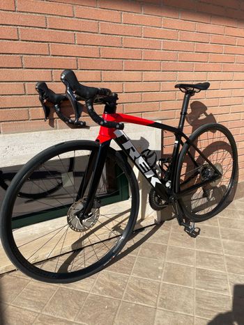 Used Trek Émonda SL 6 Disc 2022 2022 Road & Gravel — image 7 of 8