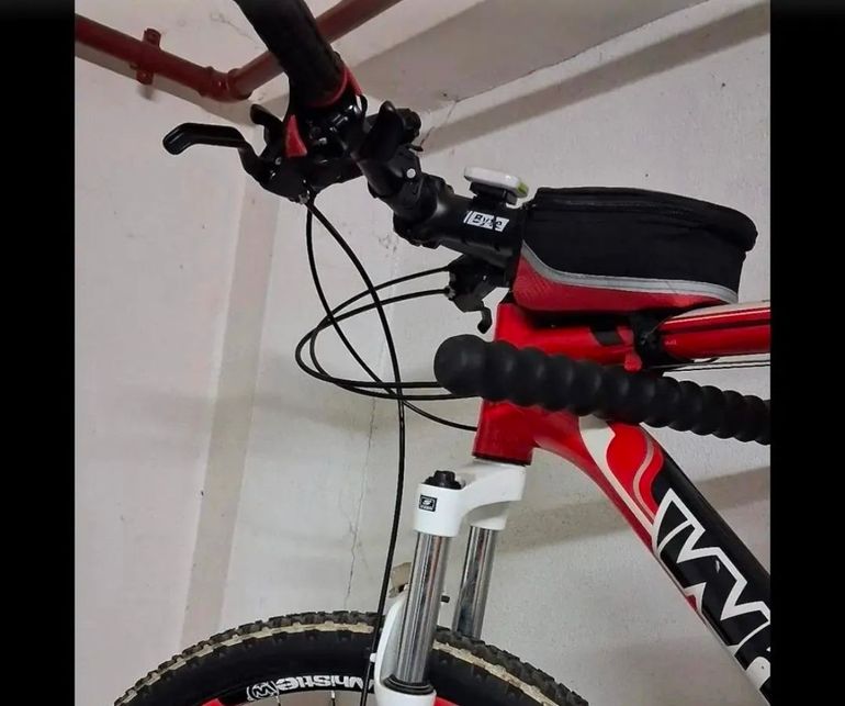 Used mtb whistle Mtb whistle Custom Shimano 105 Di2 2019 Mountainbike, Rot — image 3 of 5