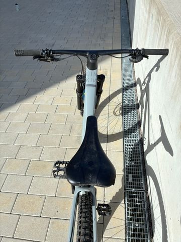 Gebrauchtes Bold Linkin SRAM GX Eagle AXS 2024 Mountainbike, Hellgrau, 29 — Bild 4 von 12