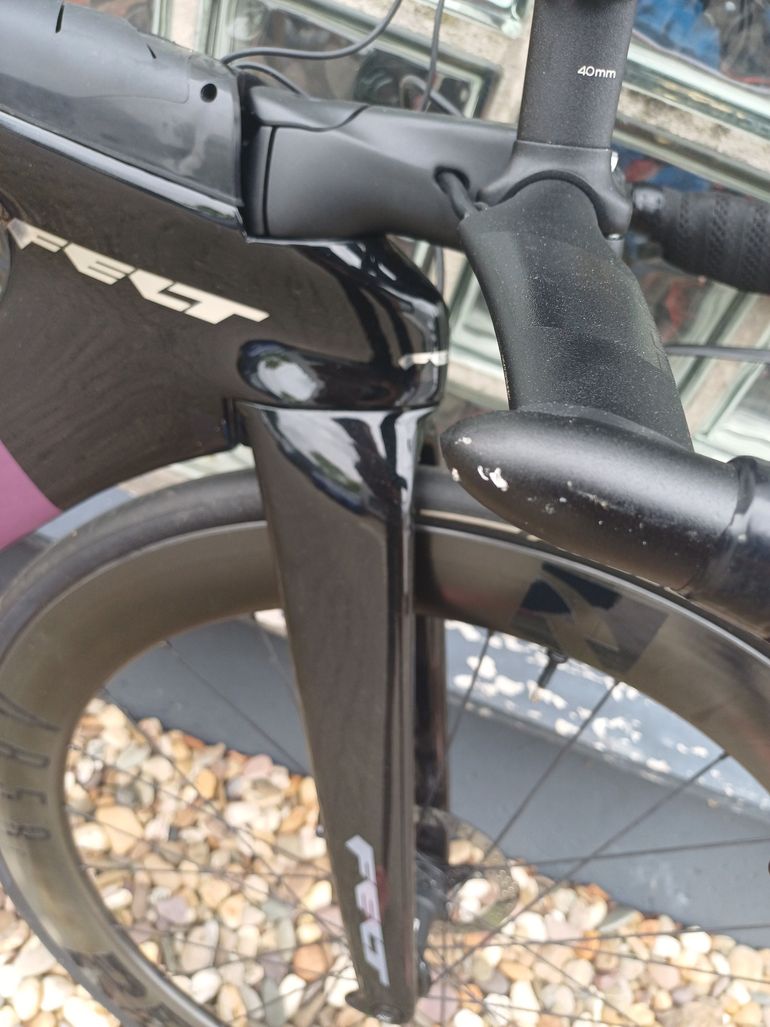 Used Felt IAx Advanced 105 Di2 2024 2024 Road & Gravel — image 32 of 33