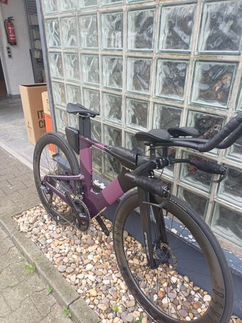 Used Felt IAx Advanced 105 Di2 2024 2024 Road & Gravel — image 2 of 33