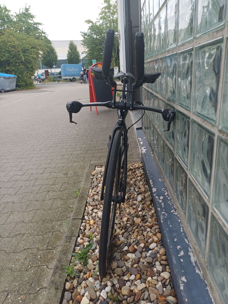 Used Felt IAx Advanced 105 Di2 2024 2024 Road & Gravel — image 5 of 33