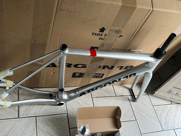Used Argon 18 Gallium Disc Shimano Ultegra Di2 2020 Frameset 2020 Road & Gravel, Hellgrau — image 5 of 22