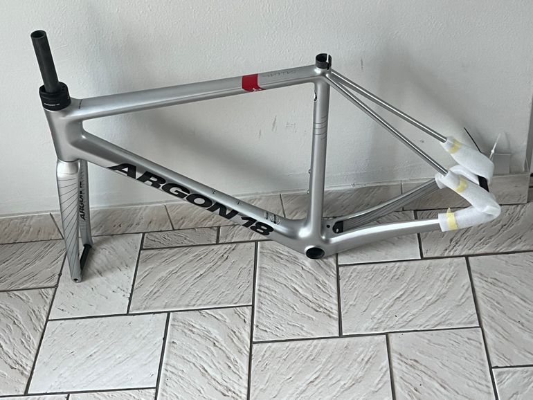 Used Argon 18 Gallium Disc Shimano Ultegra Di2 2020 Frameset 2020 Road & Gravel, Hellgrau — image 22 of 22