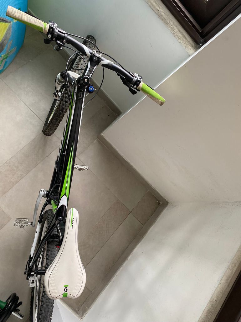 Used Scott Scale 50 2012 Mountainbike, Weiß — image 9 of 14