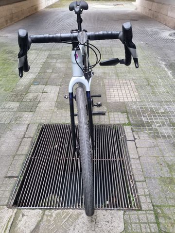 Brugt Trek Checkpoint SRAM Apex 2024 Road & Gravel — billede 2 af 7