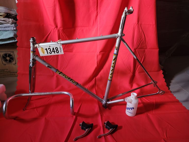 Used Liotto cicli Cicli Liotto Vicenza Frameset 1975 Road & Gravel, Light Gray — image 5 of 5