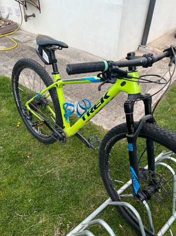 Used Trek Procaliber 9.7 SL 2017 2017 Mountainbike, Green, 27.5 — image 2 of 4