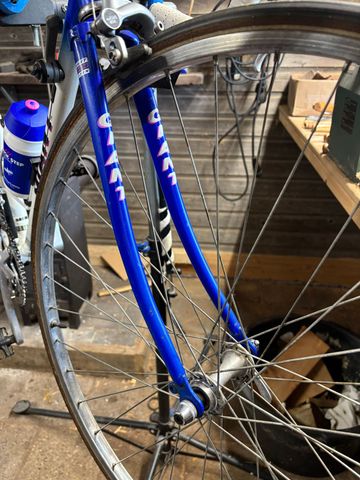 Used Giant Custom Other 1990 Road & Gravel, Blue — image 9 of 10