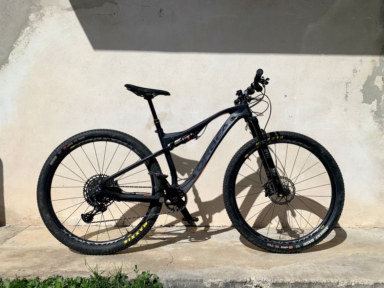 Used Orbea OIZ M50 2019 2019 Mountainbike, Black, 27.5, 29 — image 1 of 5