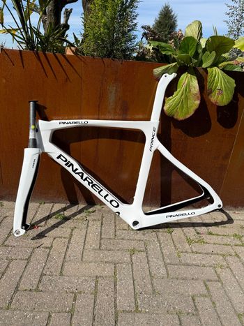 Pinarello, PRINCE ULTEGRA Di2 12S Disc 2022 Frameset