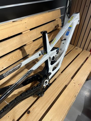 Použité Orbea RALLON DH 2026 Frameset 2026 Mountainbike — obrázek 4 z 4