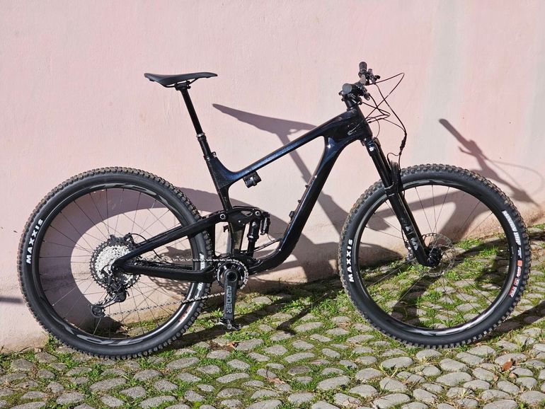 Used Giant Giant Trance Advanced Pro 1 2022 Mountainbike, Black — image 1 of 6