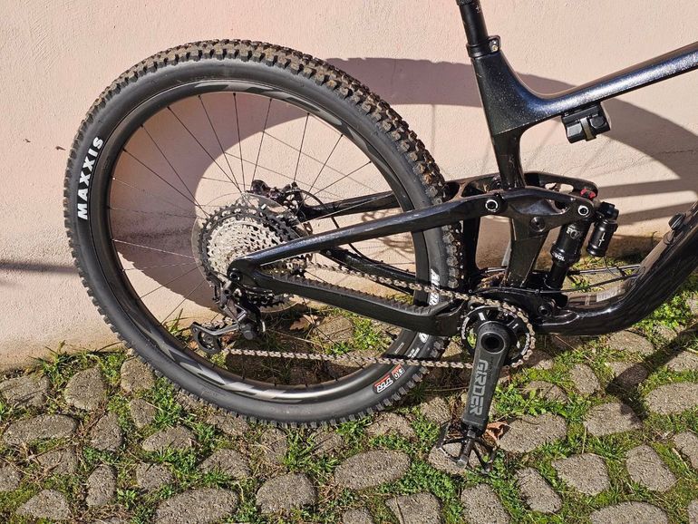 Used Giant Giant Trance Advanced Pro 1 2022 Mountainbike, Black — image 3 of 6