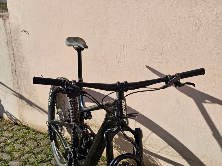 Used Giant Giant Trance Advanced Pro 1 2022 Mountainbike, Black — image 2 of 6