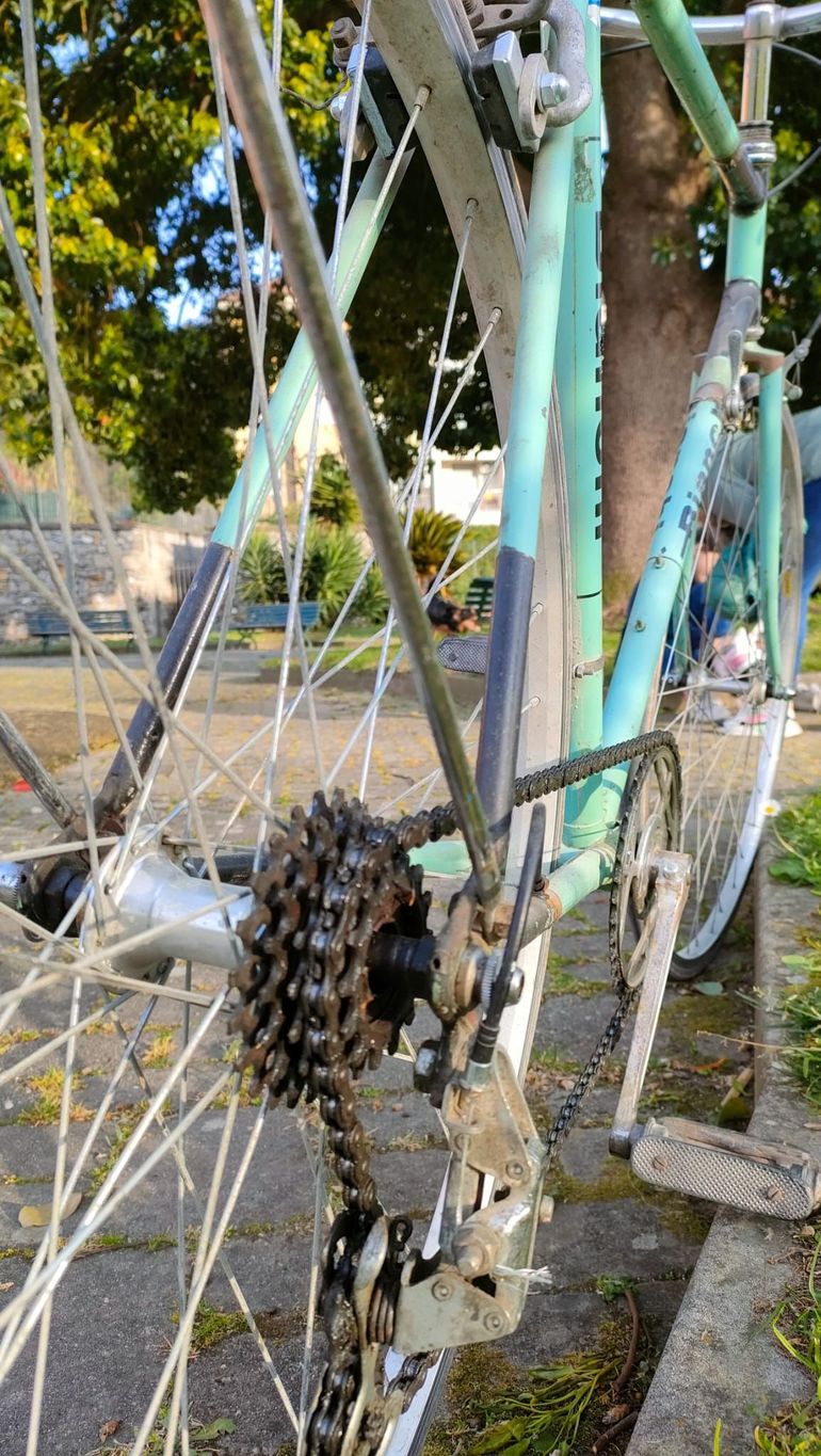 Used Bianchi CAMPIONE DEL MONDO 73-74 1976 Road & Gravel, Blue — image 2 of 4