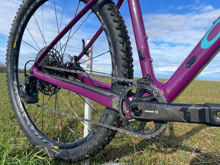 Used Orbea ALMA M15 2019 2019 Mountainbike, Purple, 29 — image 8 of 20