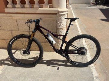 Orbea OIZ M-PRO 2024 2024 Mountainbike usato, Rosso — immagine 9 di 25