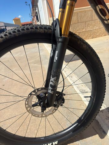 Orbea OIZ M-PRO 2024 2024 Mountainbike usato, Rosso — immagine 8 di 25