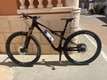 Orbea OIZ M-PRO 2024 2024 Mountainbike usato, Rosso — immagine 2 di 25