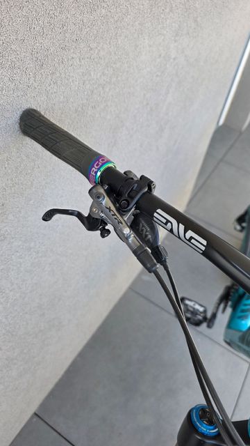 Used Yeti SB150 Custom SRAM XX1 Eagle AXS 2022 Mountainbike, Blue, 29 — image 10 of 33