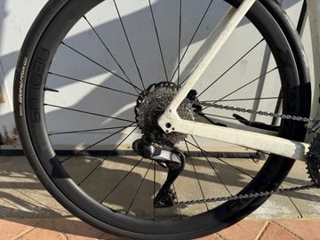 Brugt Trek Domane+ SLR 6 2026 2026 Road & Gravel — billede 2 af 8
